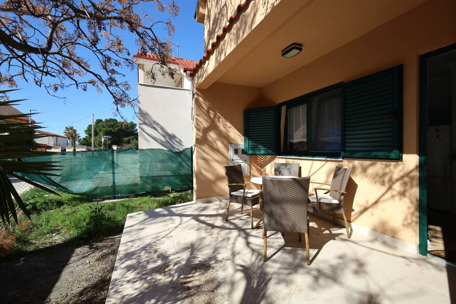 604496 - Villa in Vir