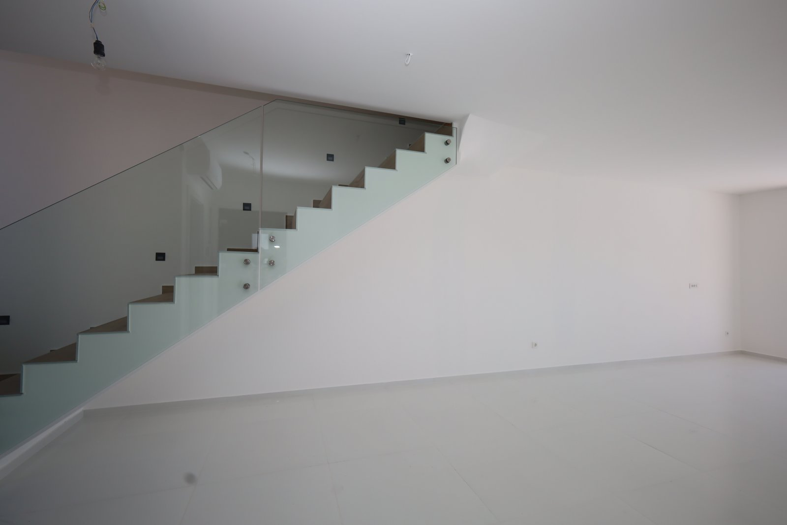 520548 - Villa in Vodice