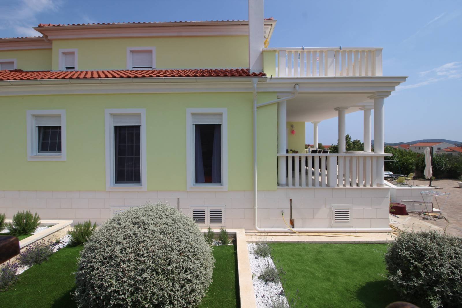 95462 - Villa in Tribunj