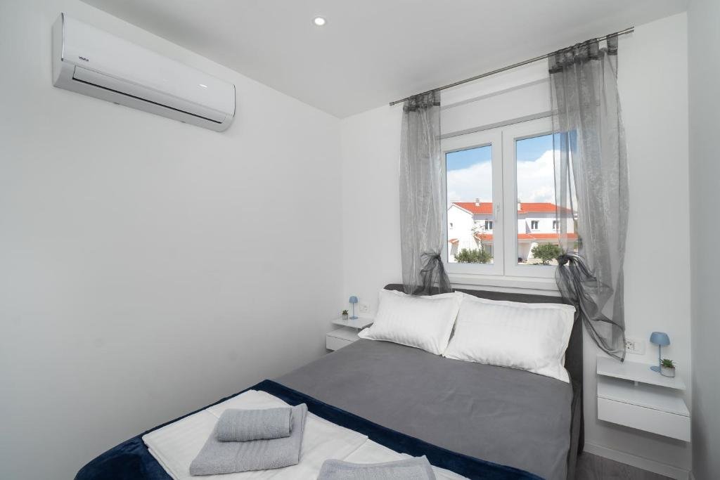 315415 - Villa in Vodice