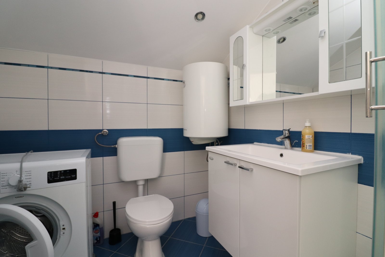 315980 - Villa in Vodice