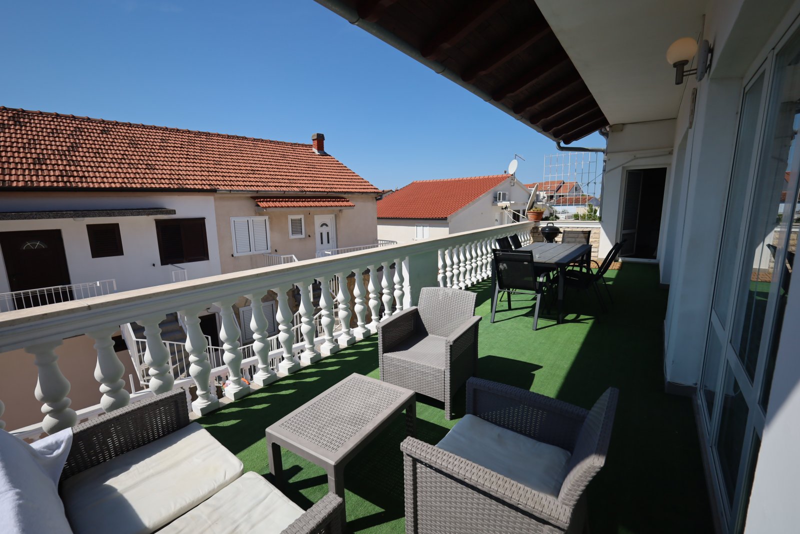 681954 - Villa in Pirovac