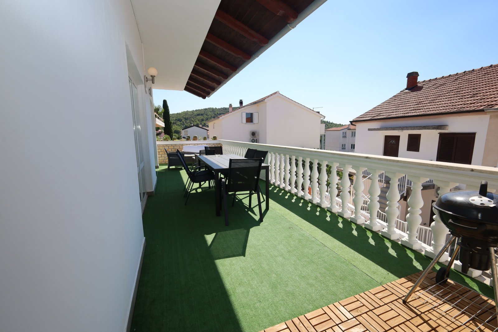 681954 - Villa in Pirovac