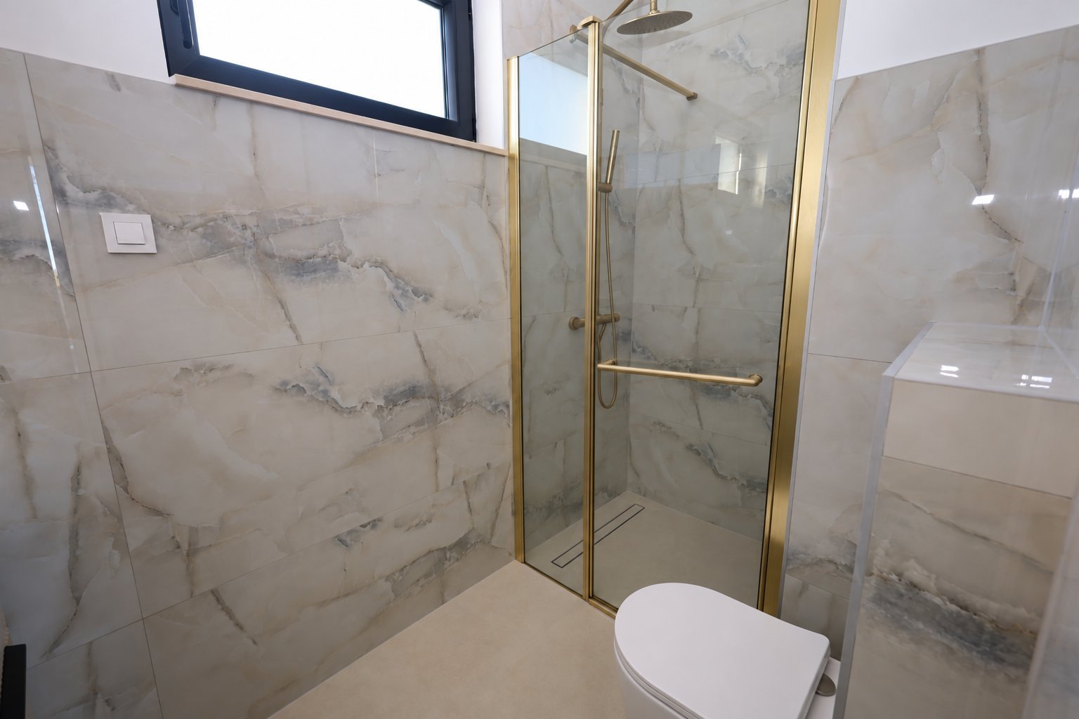 670783 - Villa in Vodice