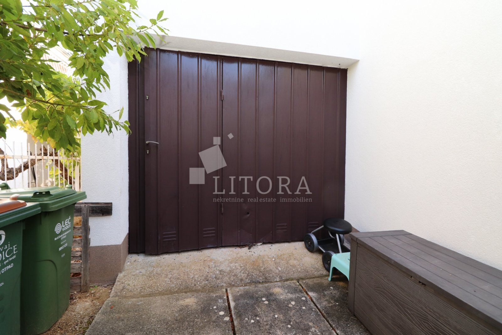 317323 - Villa in Vodice