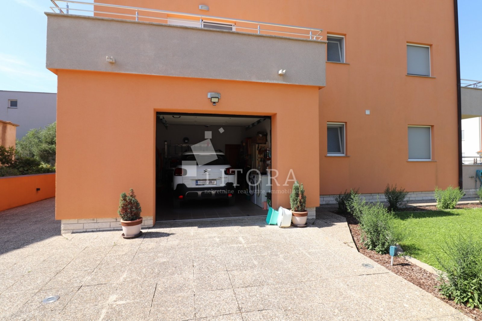 315121 - Villa in Vodice