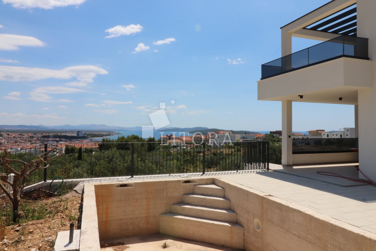 312861 - Villa in Vodice
