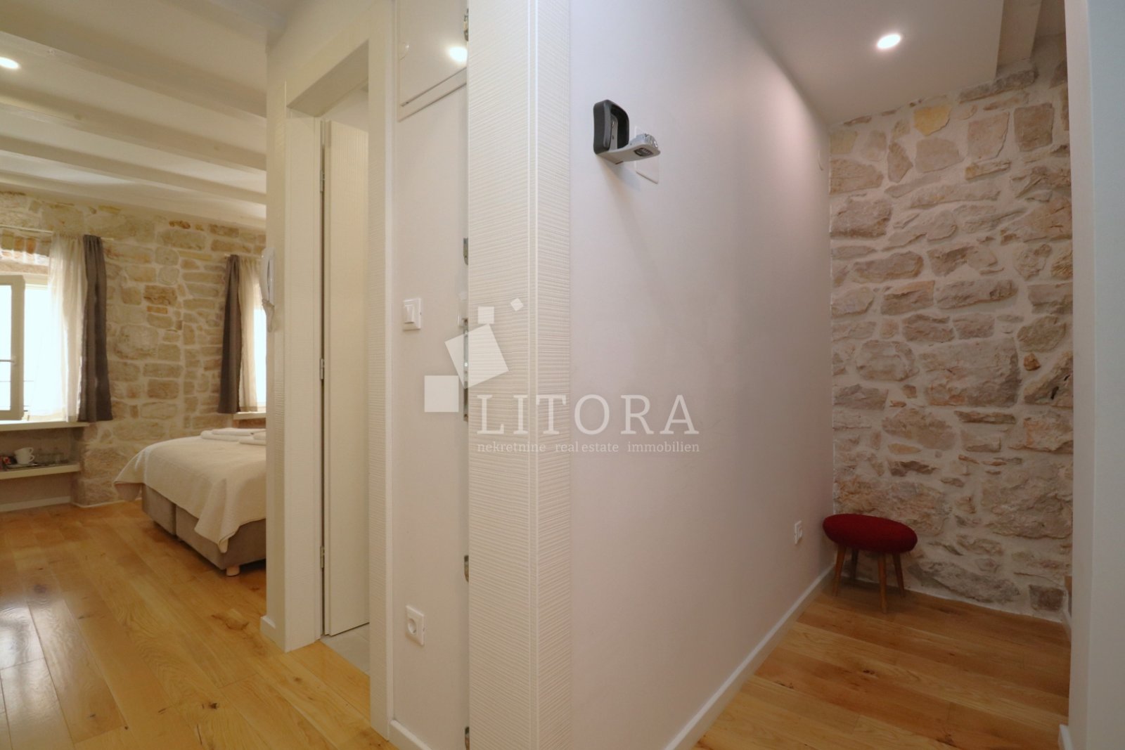 308160 - Villa in Šibenik