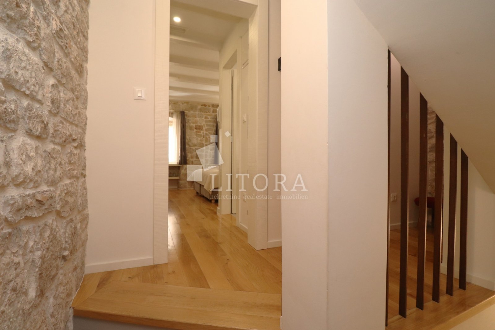 308160 - Villa in Šibenik
