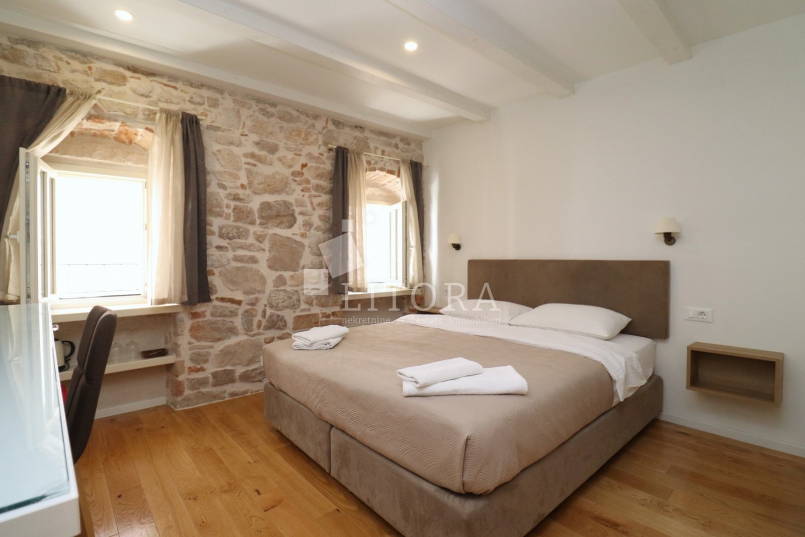 308160 - Villa in Šibenik