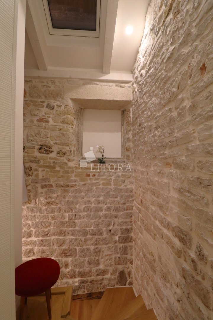 308160 - Villa in Šibenik