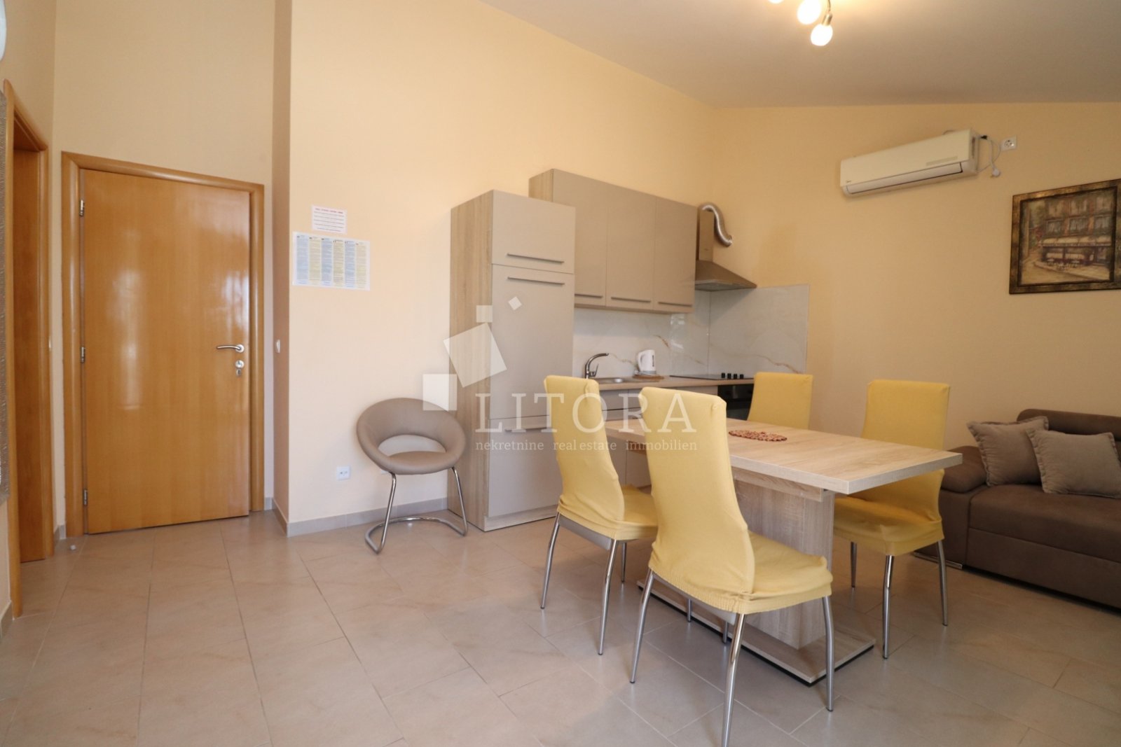 304584 - Villa in Vodice