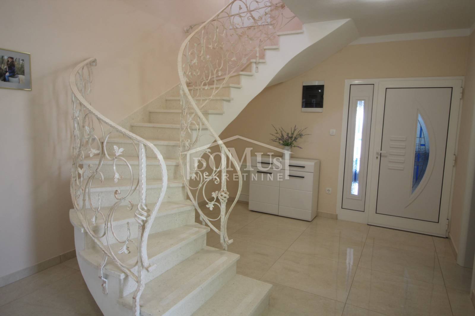 95462 - Villa in Tribunj