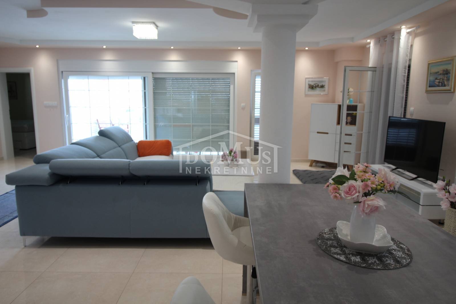 95462 - Villa in Tribunj