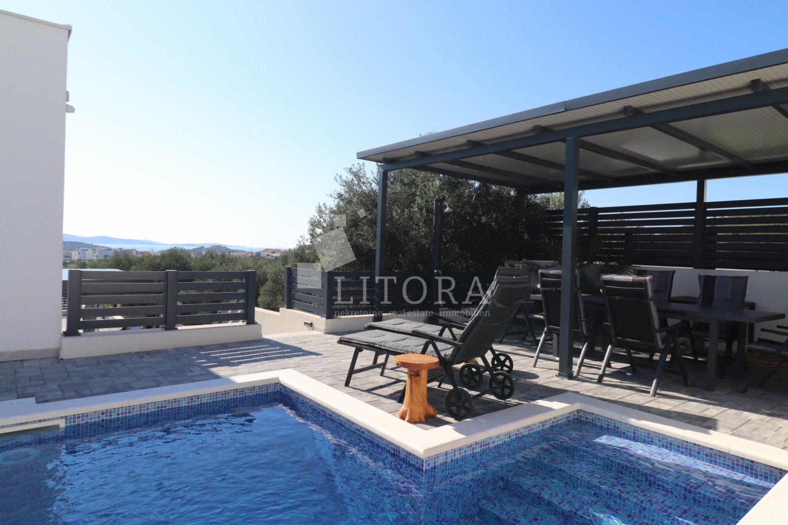 281331 - Villa in Vodice