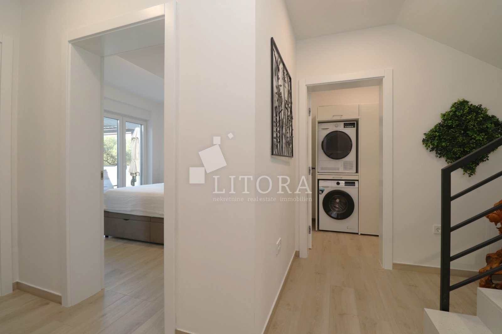 281331 - Villa in Vodice