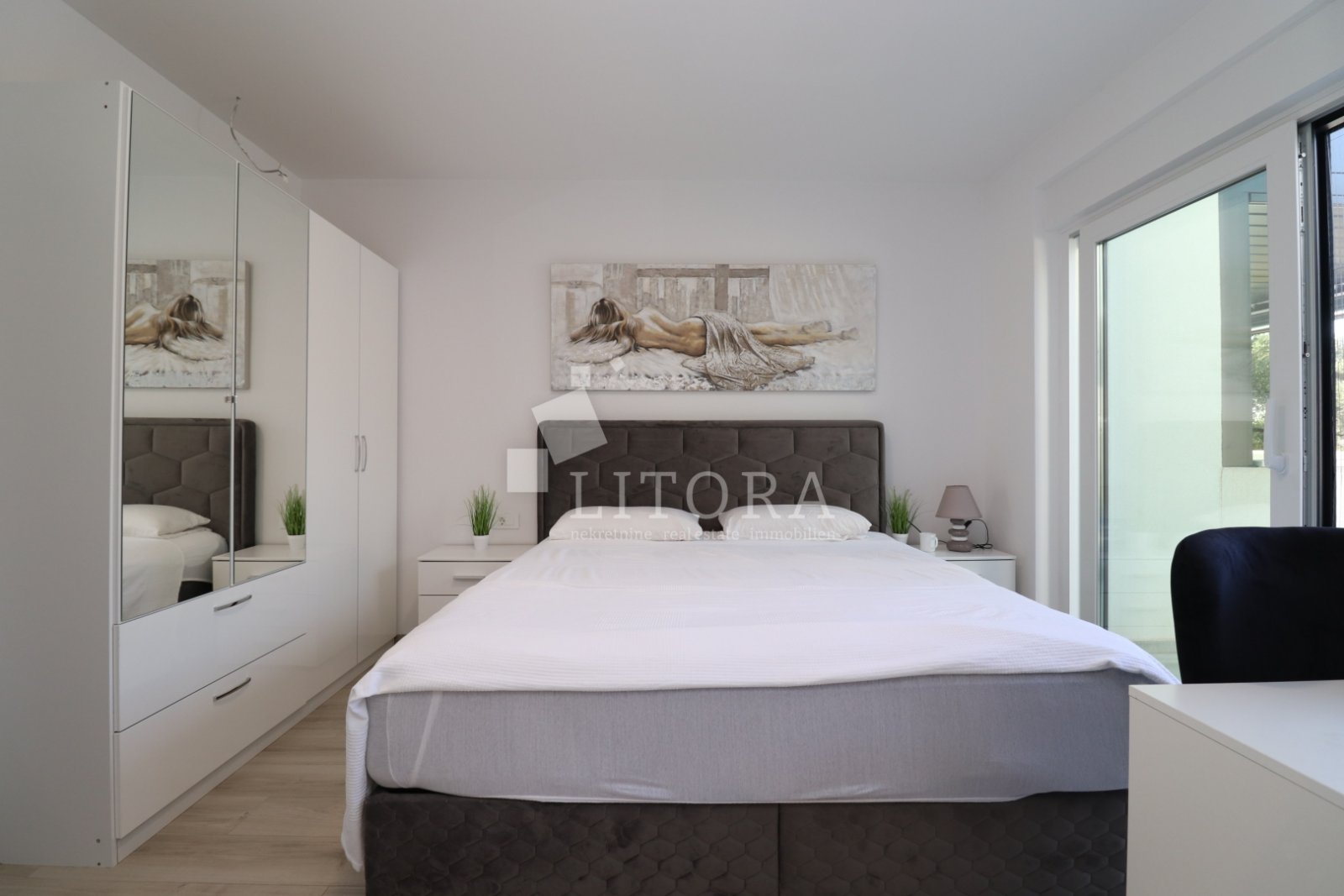 281331 - Villa in Vodice