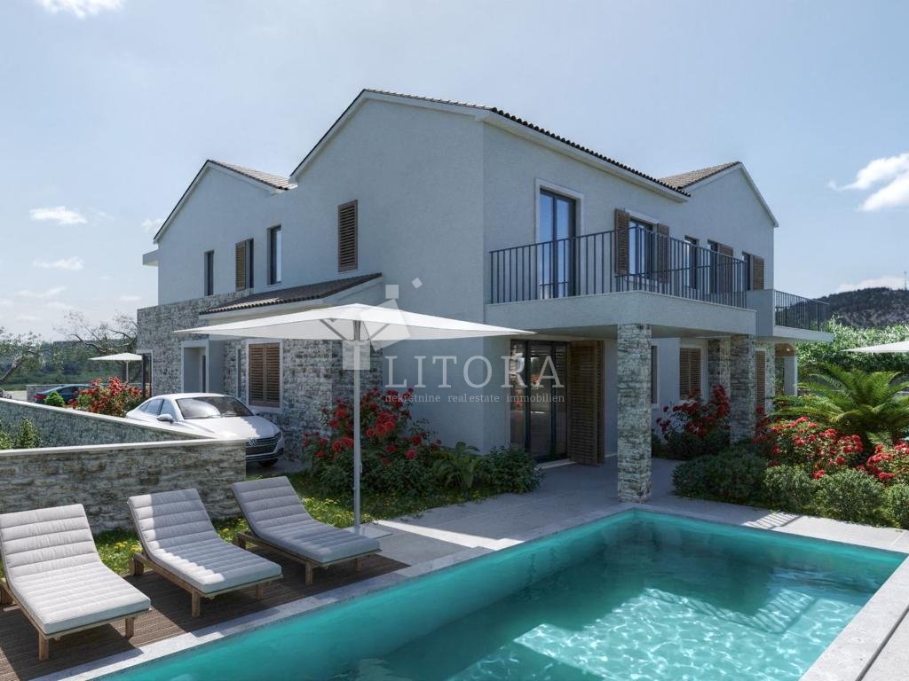 274817 - Villa in Tisno