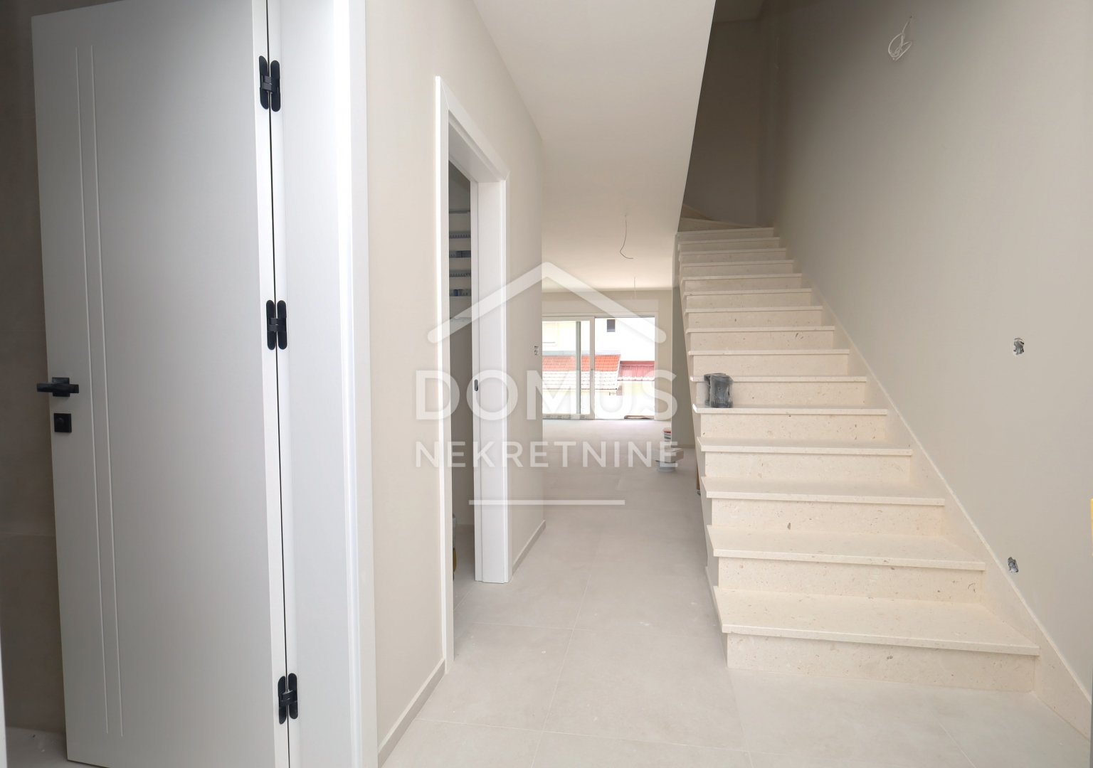 671655 - Villa in Vodice