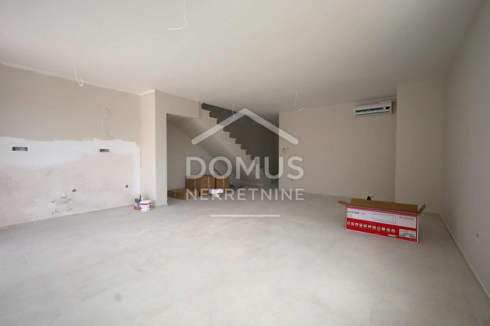 671655 - Villa in Vodice