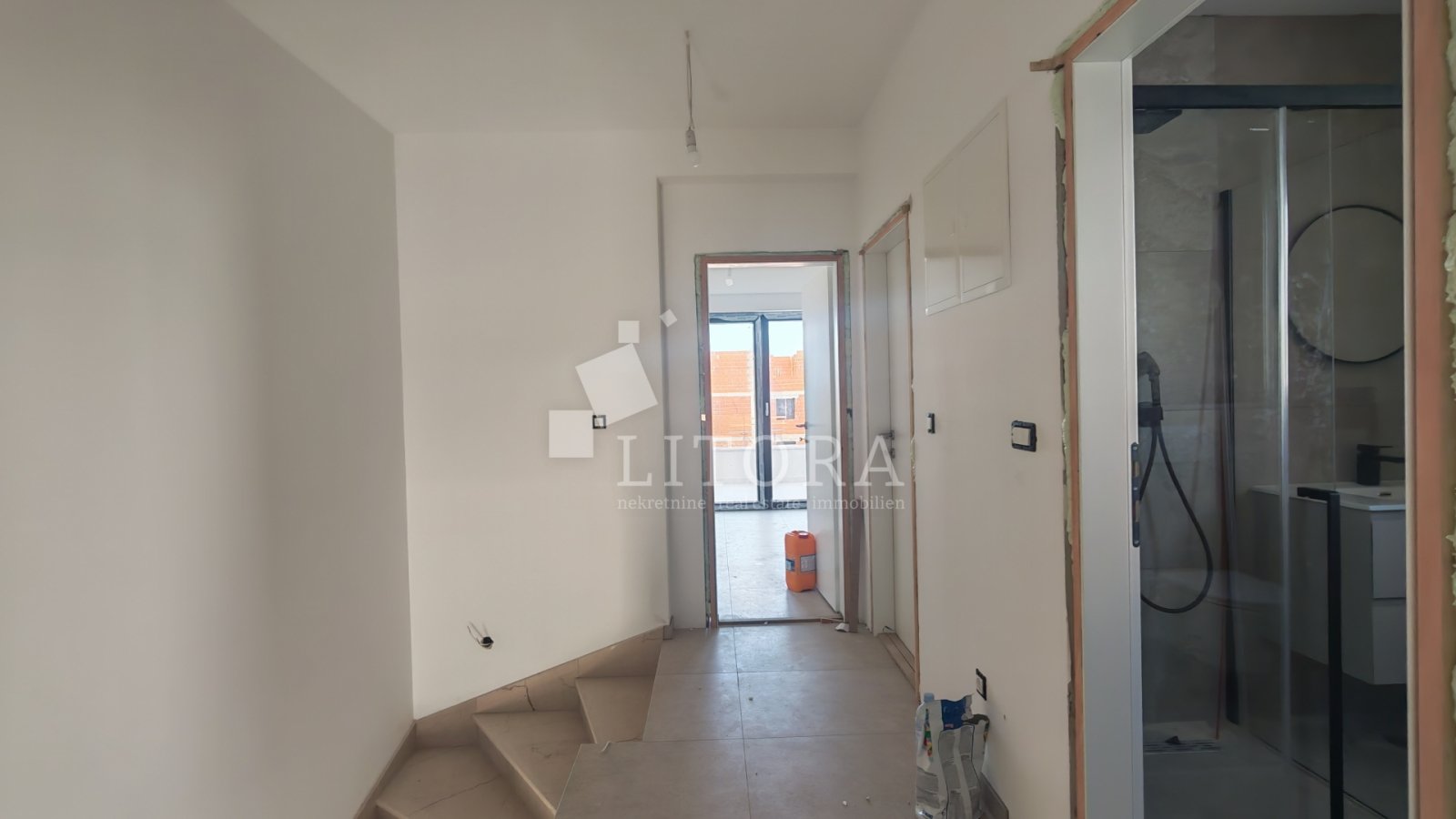 288997 - Villa in Vodice