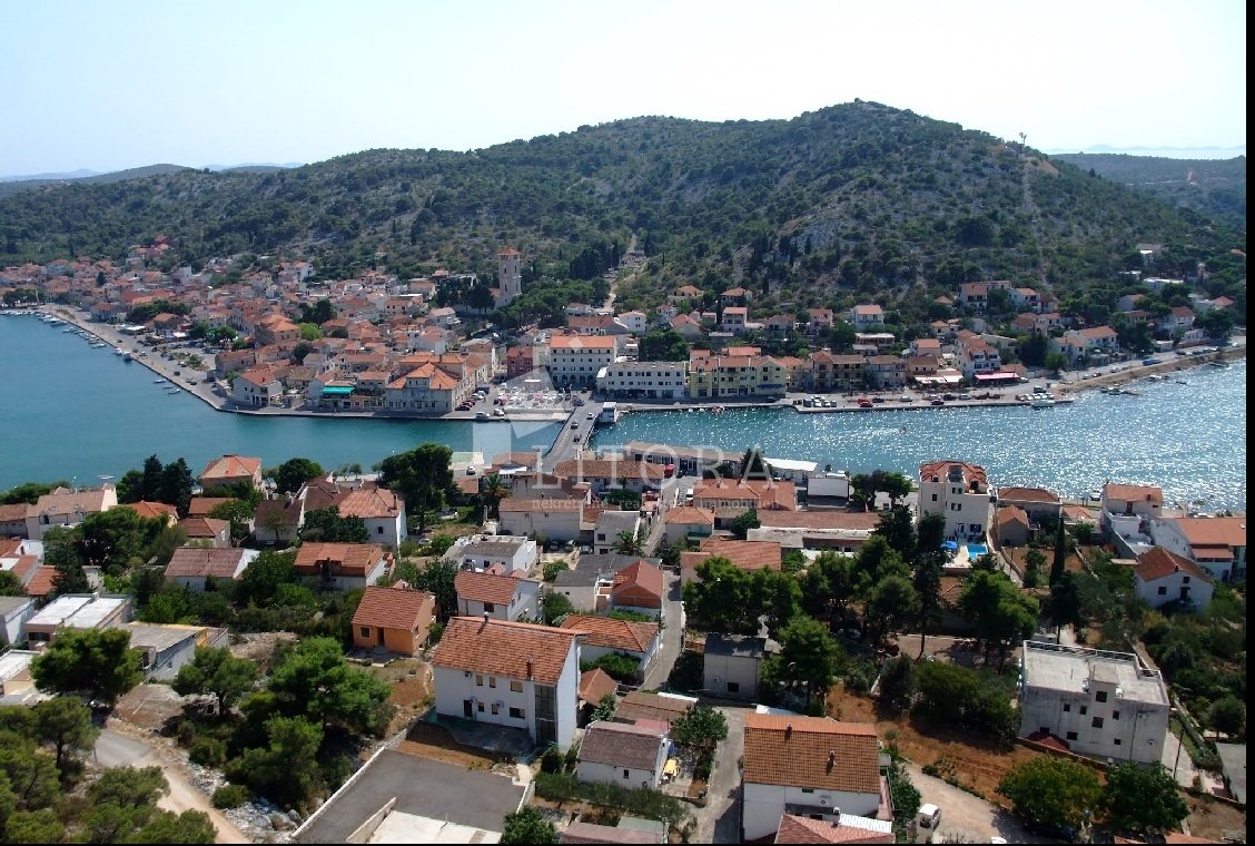 276057 - Wohnung in Tisno
