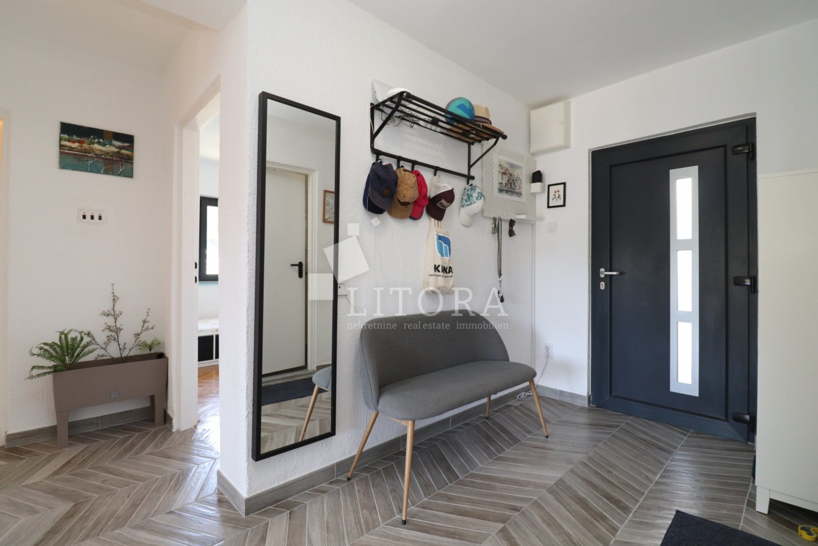 276057 - Wohnung in Tisno