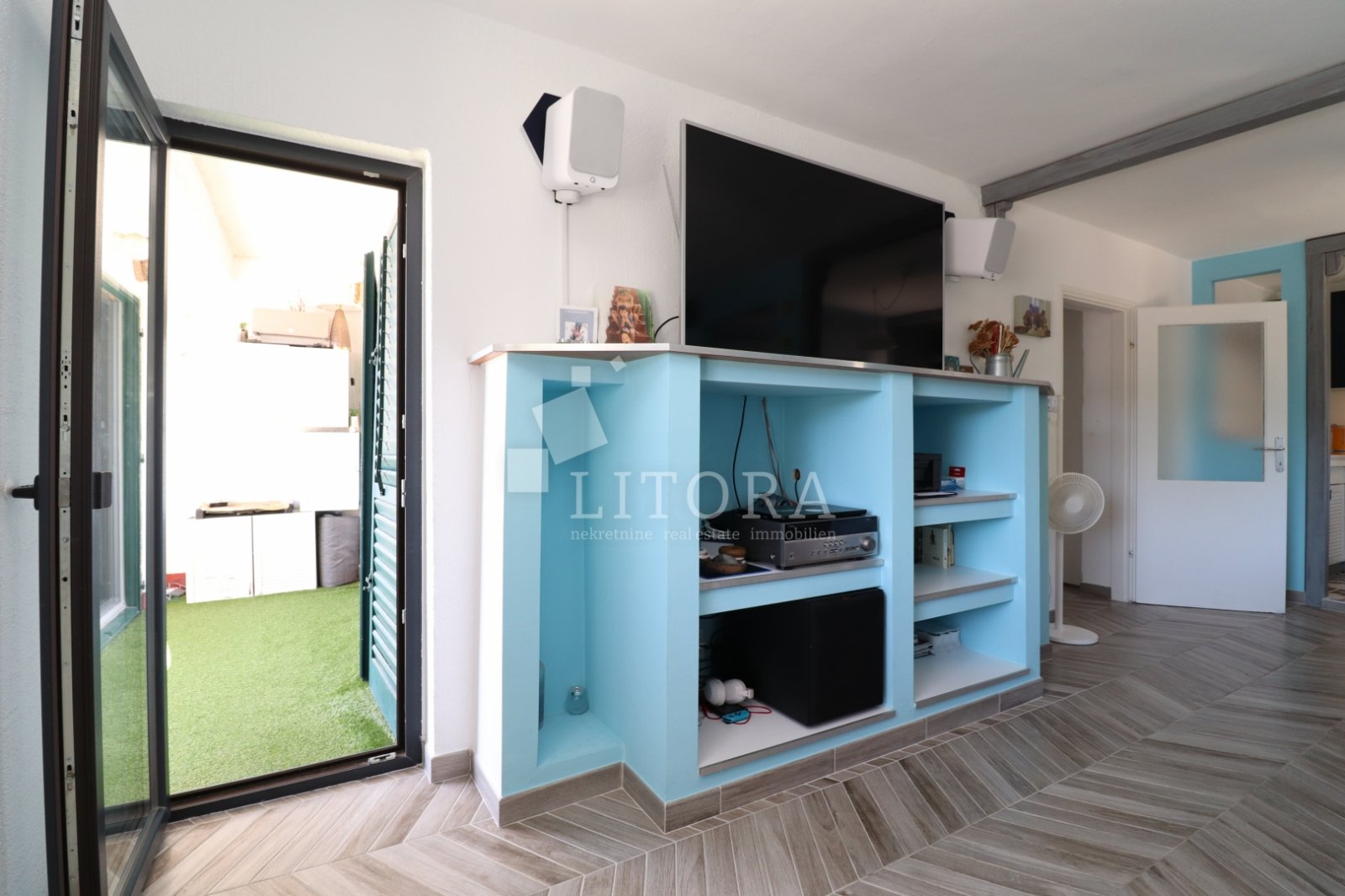 276057 - Wohnung in Tisno