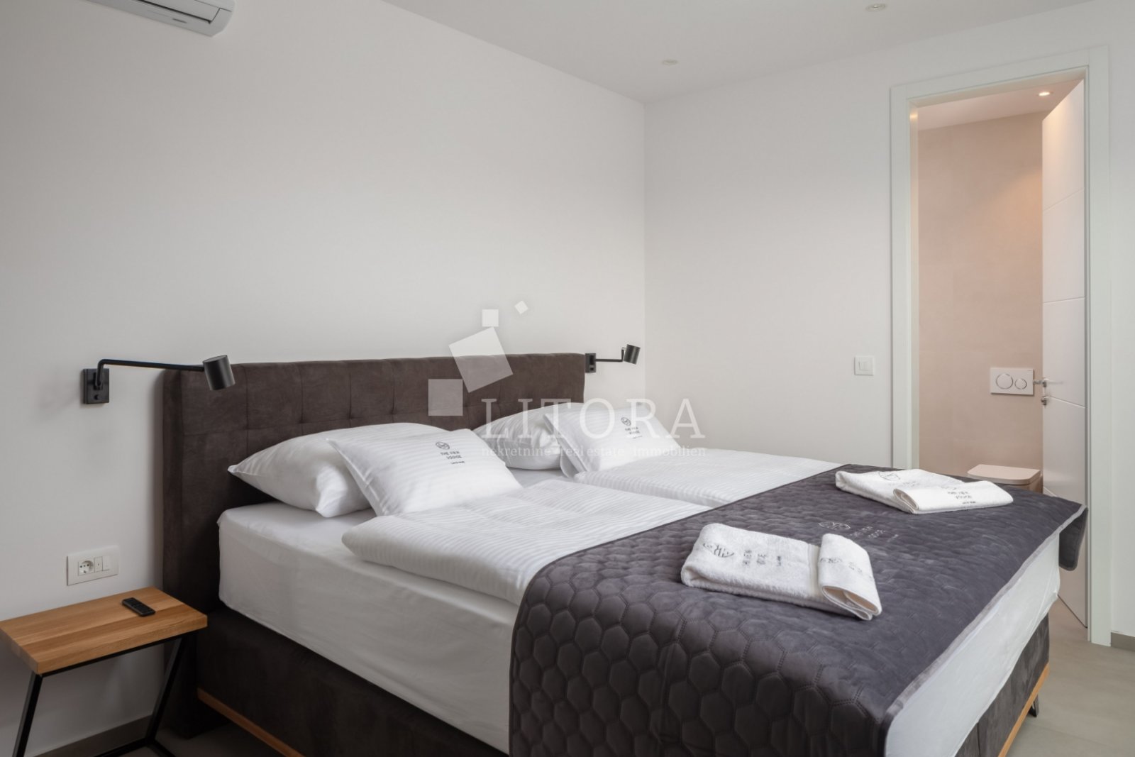 274335 - Villa in Vodice