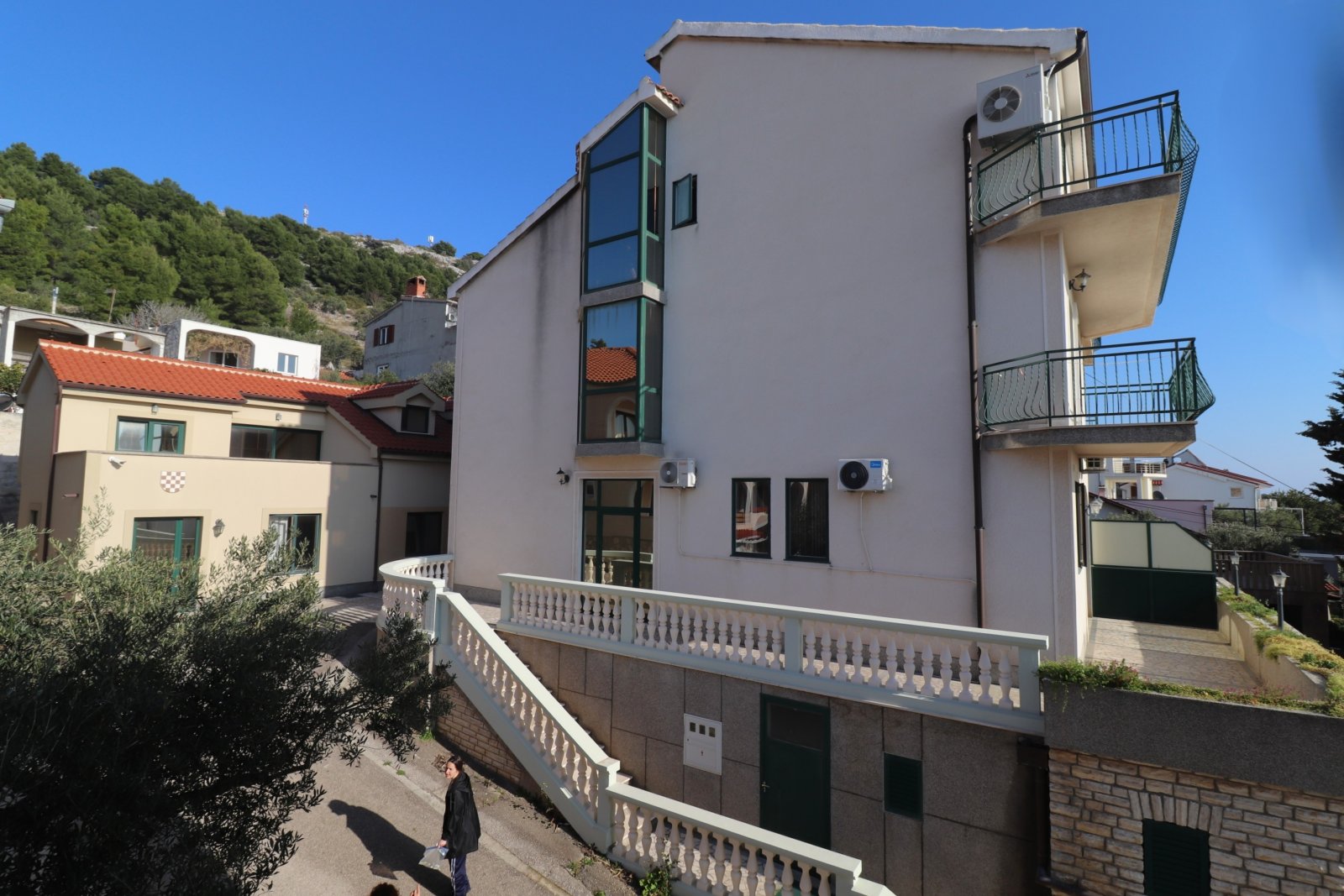 304155 - Villa in Murter