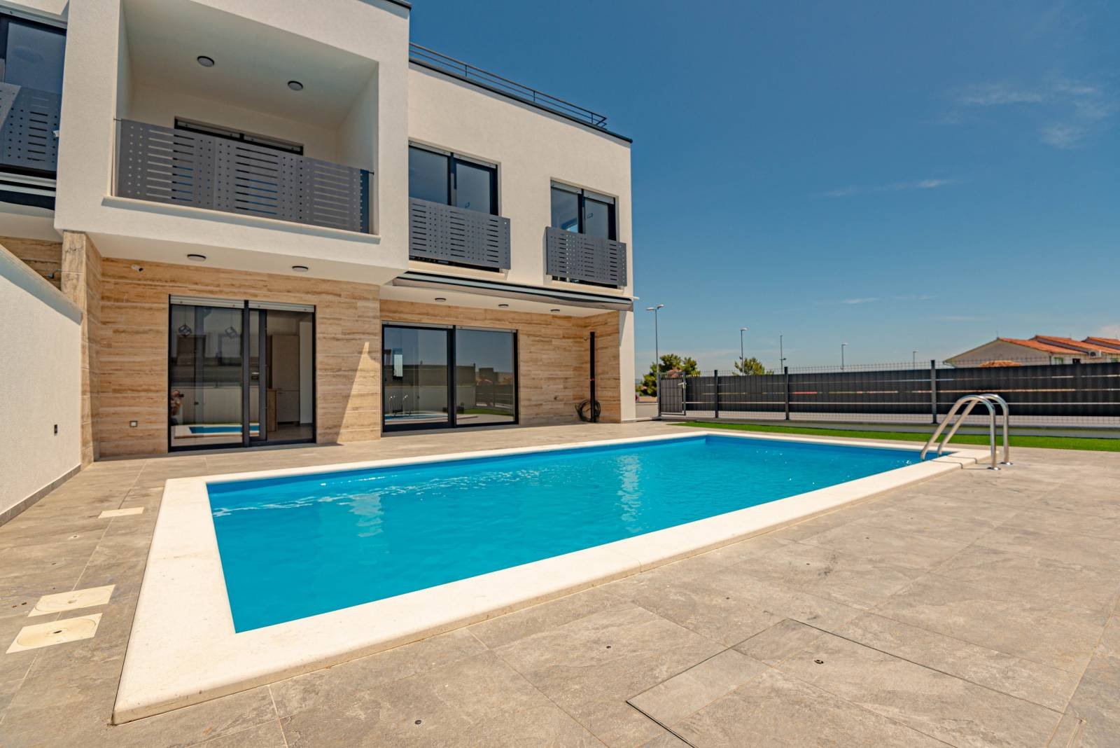 564965 - Villa in Vodice