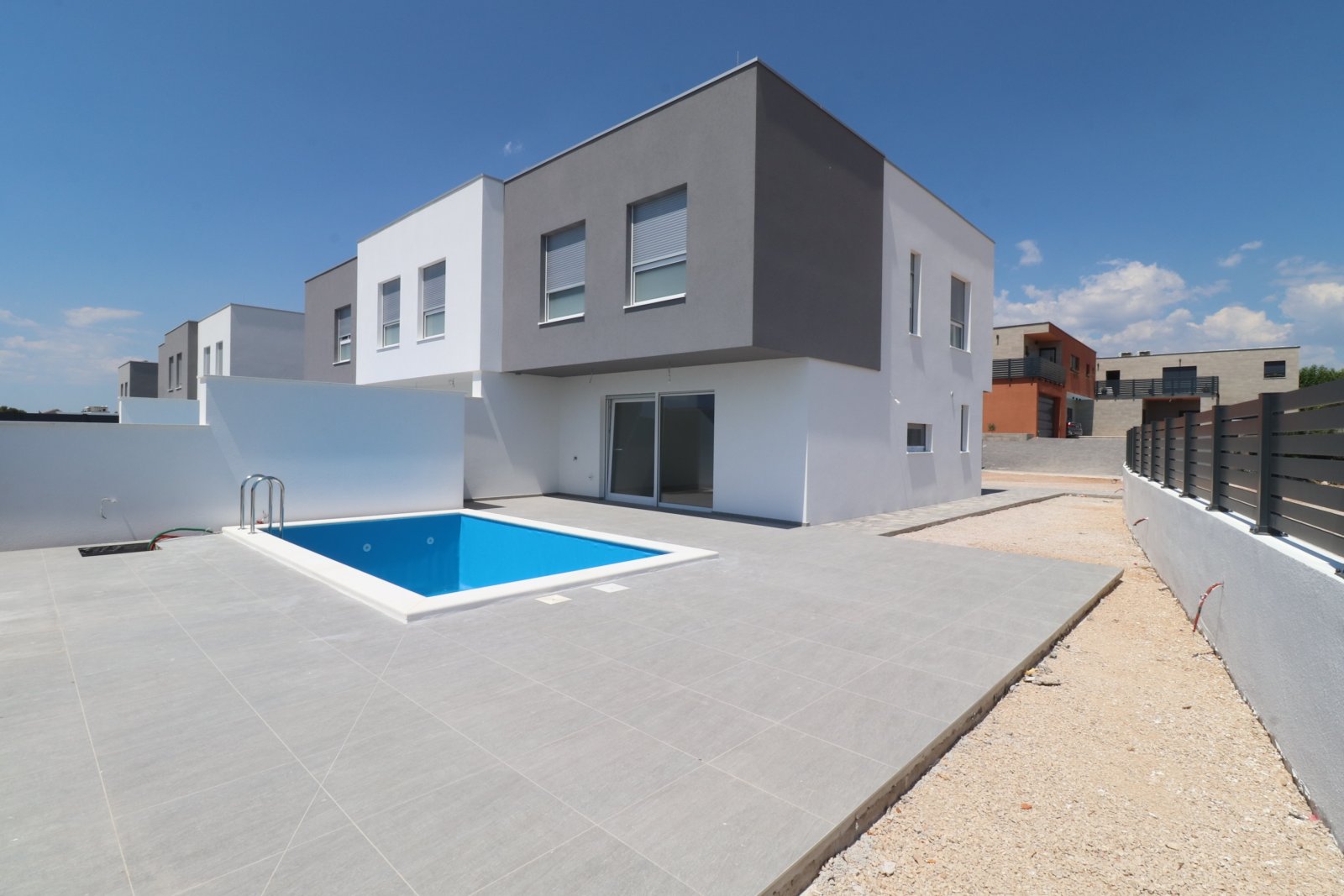 280990 - Villa in Vodice