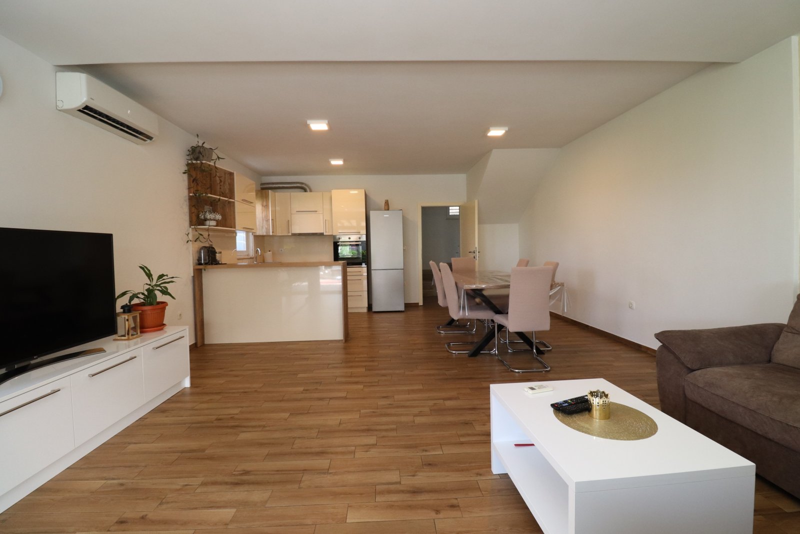 275379 - Villa in Vodice