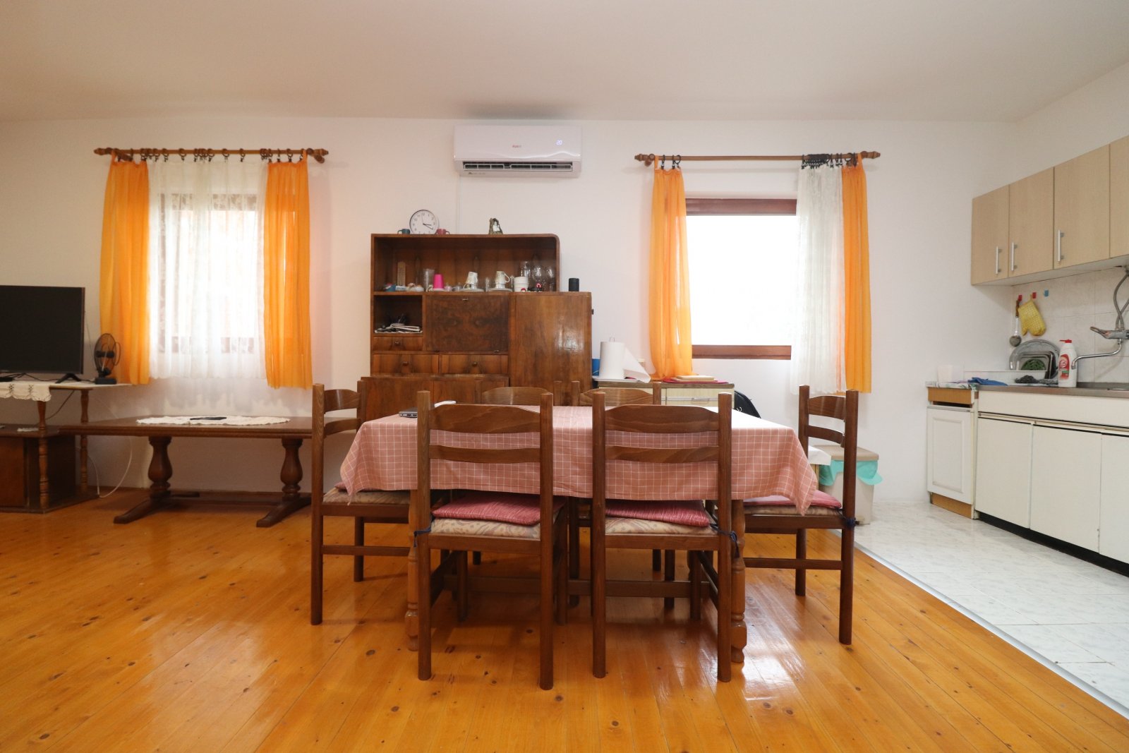 295398 - Villa in Kistanje