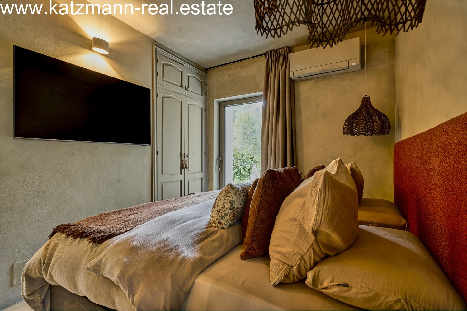 Yin Yang – Villa in Can Furnet