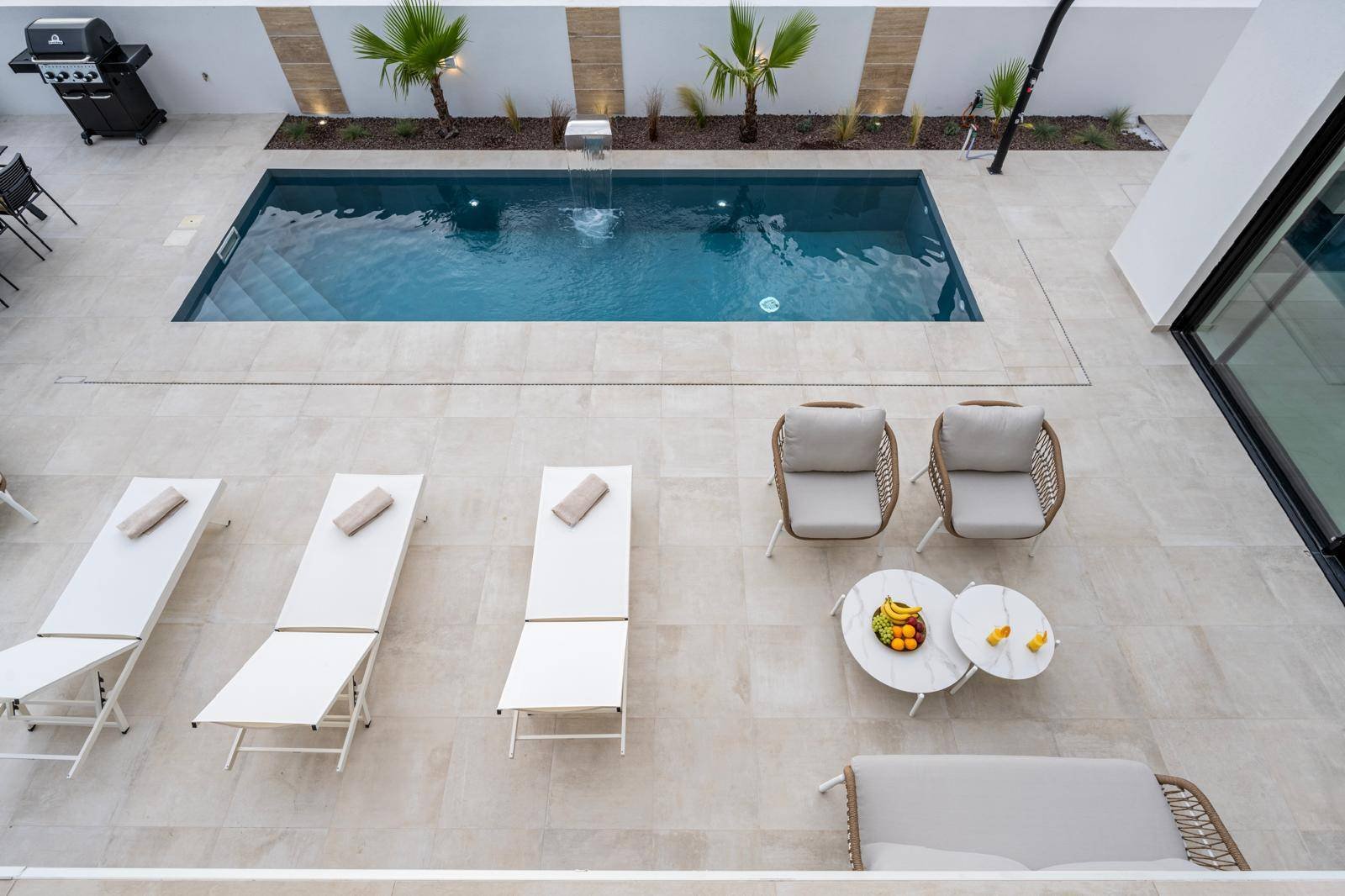 577504 - Villa in Tribunj