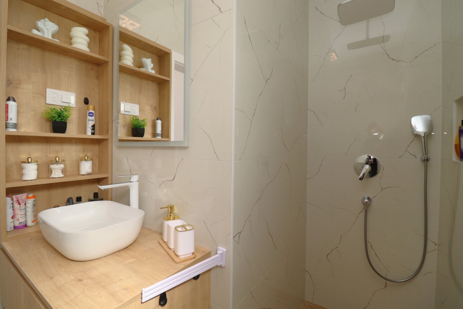 303244 - Villa in Vodice