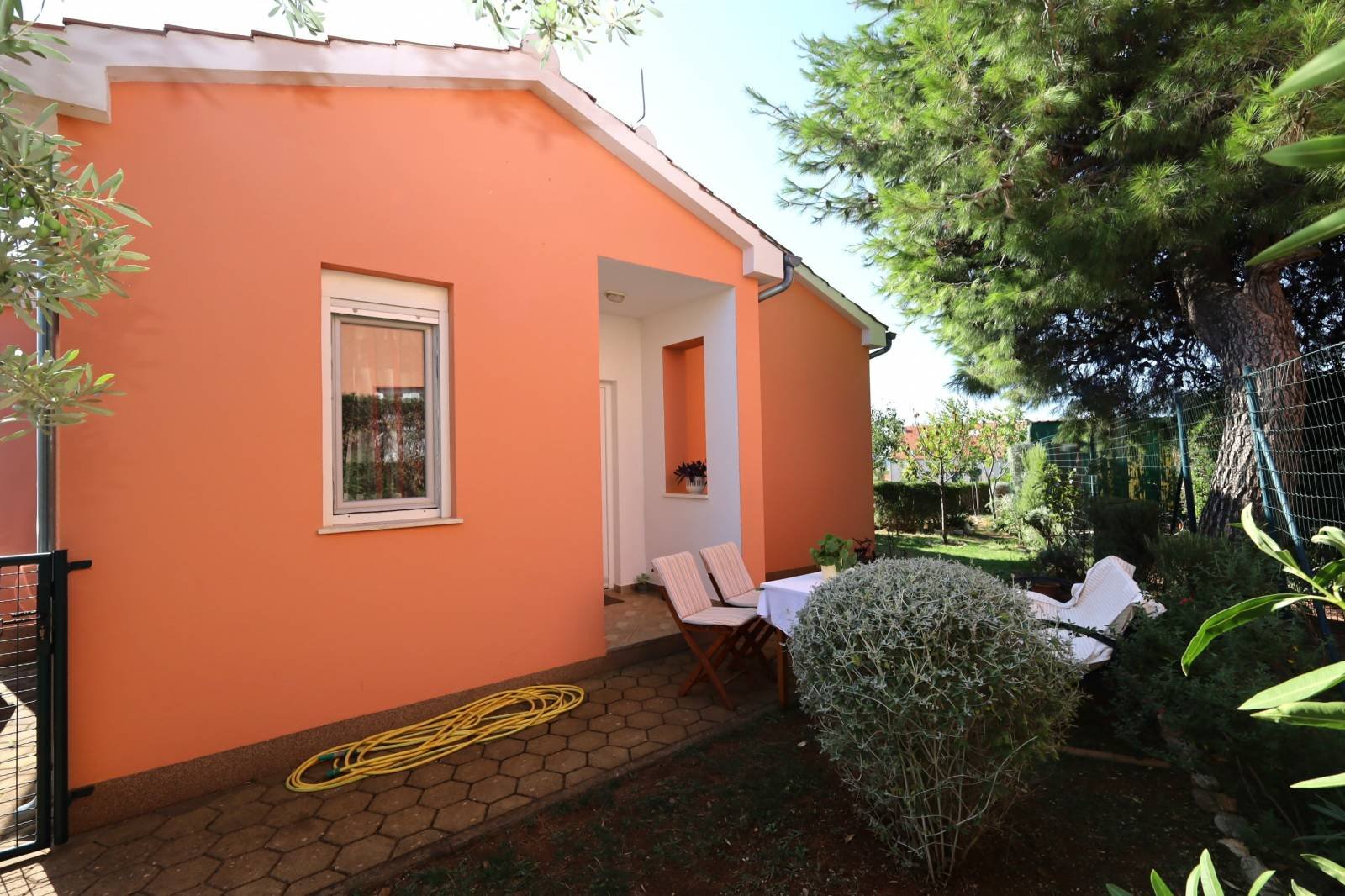 619152 - Villa in Vodice 