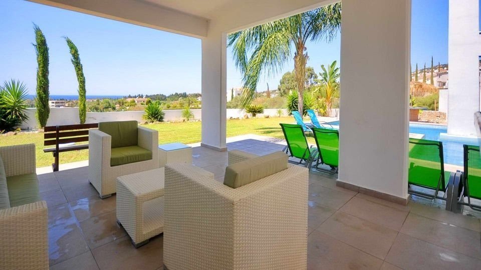 For Sale Luxury Modern VIlla in lower Pegeia based on a plot of land of 5,381m2, with parking space for 2 cars.
This Villa fully Renovated on 2017. T