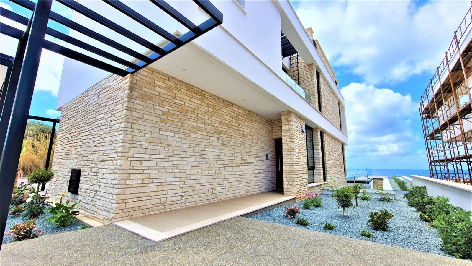 Luxury Sea Front Villas for sale. Villa 2.
Each villa enjoys large terraces and private swimming pools while superior finishes and specifications can Luxury Sea Front Villas for sale. Villa 2.
Each villa enjoys large terraces and private swimming pools while superior finishes and specifications can