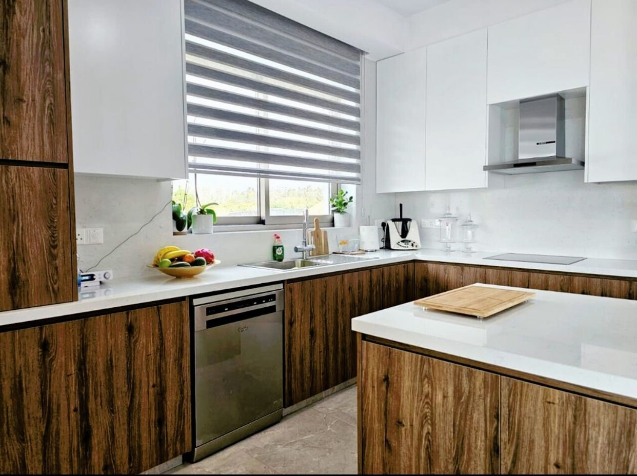 ? Exklusive Neubau-Bungalow in Emba, Paphos – Ideal für anspruchsvolle Familien & Relocation

For Sale | No VAT | Year of Build: 2023

Entdecken Sie e