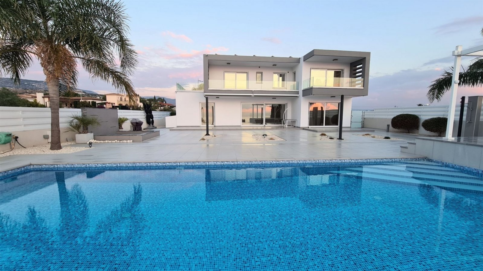 For sale: This beautiful detached villa in Pegeia - Sea Caves offers spacious living in one of the areas most sought-after locations. With an internal For sale: This beautiful detached villa in Pegeia - Sea Caves offers spacious living in one of the areas most sought-after locations. With an internal