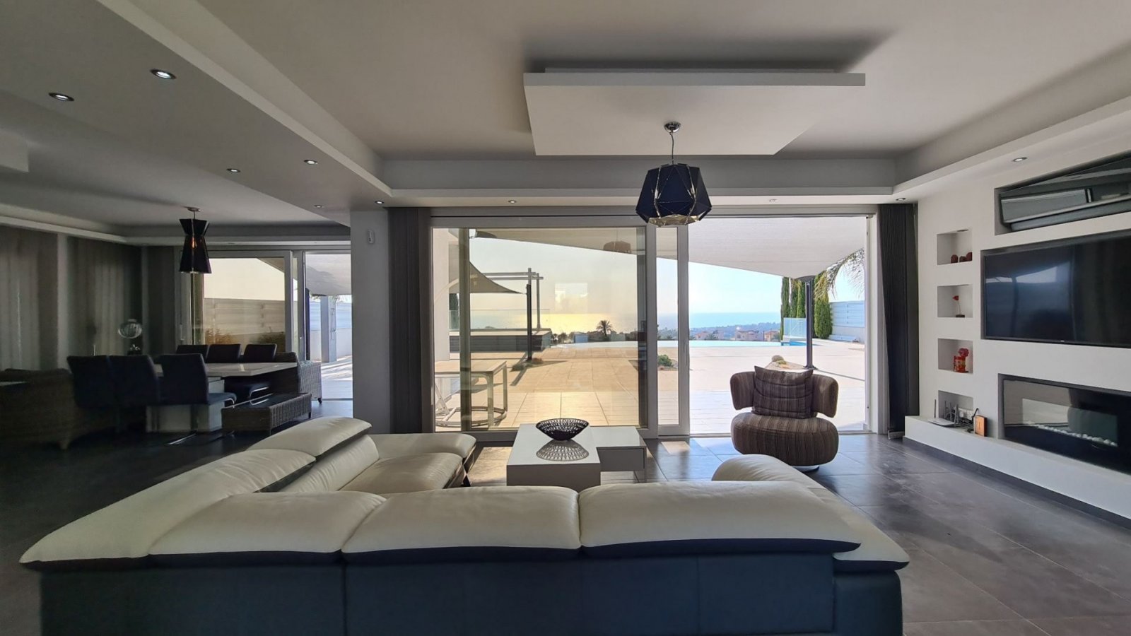 For sale: This beautiful detached villa in Pegeia - Sea Caves offers spacious living in one of the areas most sought-after locations. With an internal