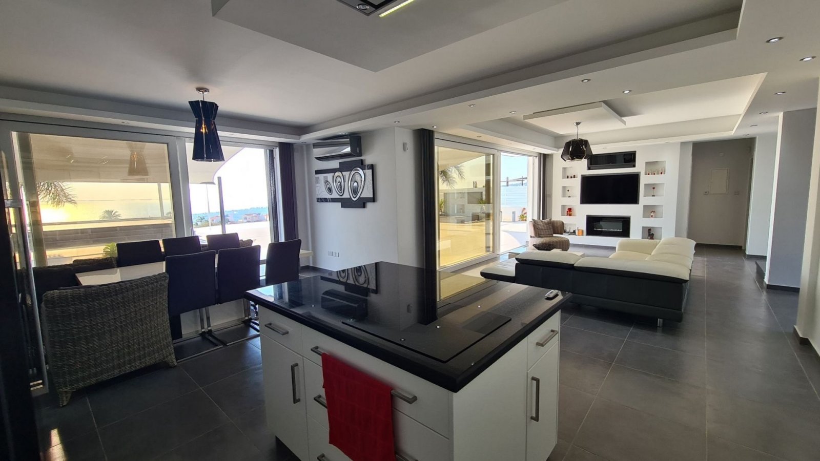 For sale: This beautiful detached villa in Pegeia - Sea Caves offers spacious living in one of the areas most sought-after locations. With an internal