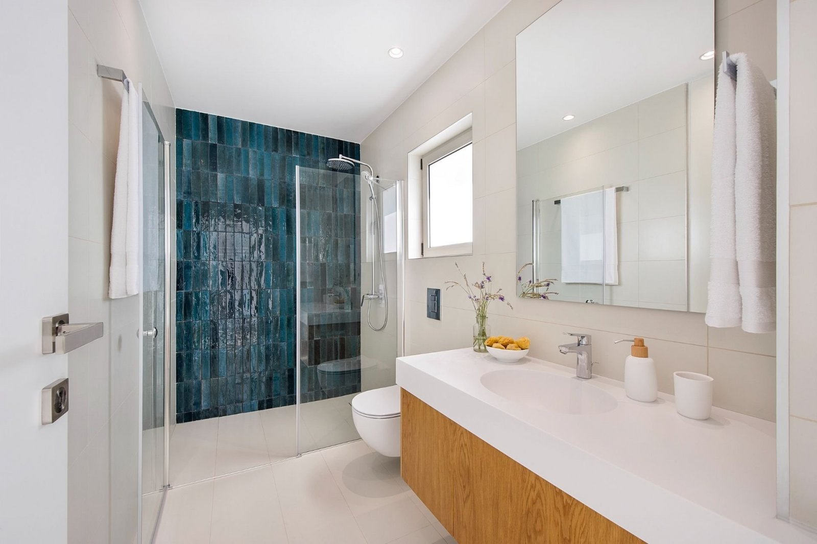 Located in the most beautiful and unspoilt part of the country.
In Polis Latsi natural area
— A luxury gated community.
— Private and quiet living.