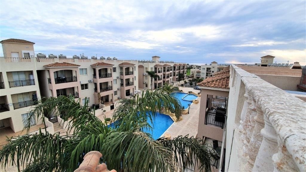 For sale is a modern 2-bedroom apartment located in the sought-after area of Kato Paphos, near the Tomb of the Kings Archeological Park and Venues San