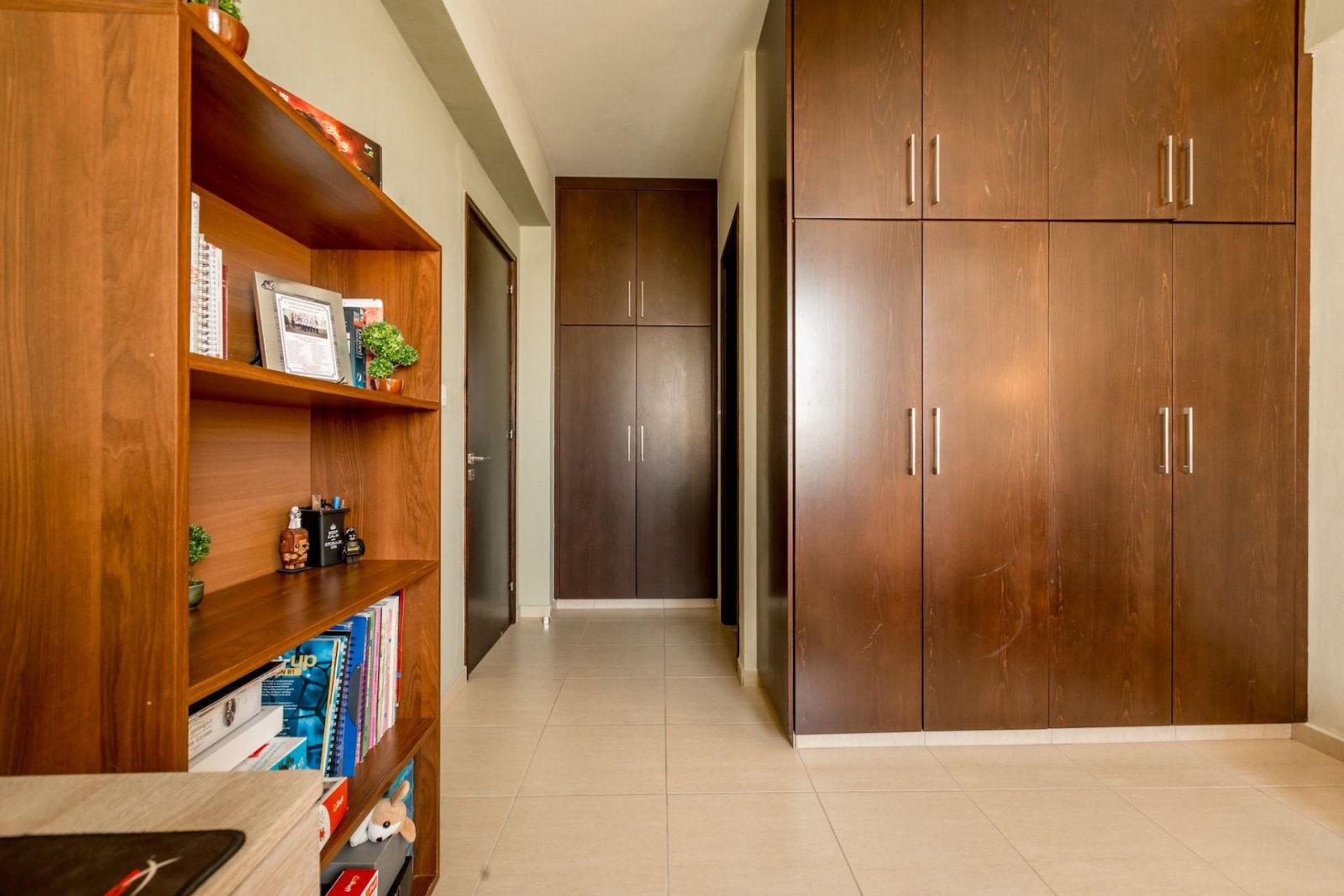 For sale is a spacious Top Floor three Bedroom Resale apartment located in the vibrant center of Paphos. This top-floor residence offers an internal s