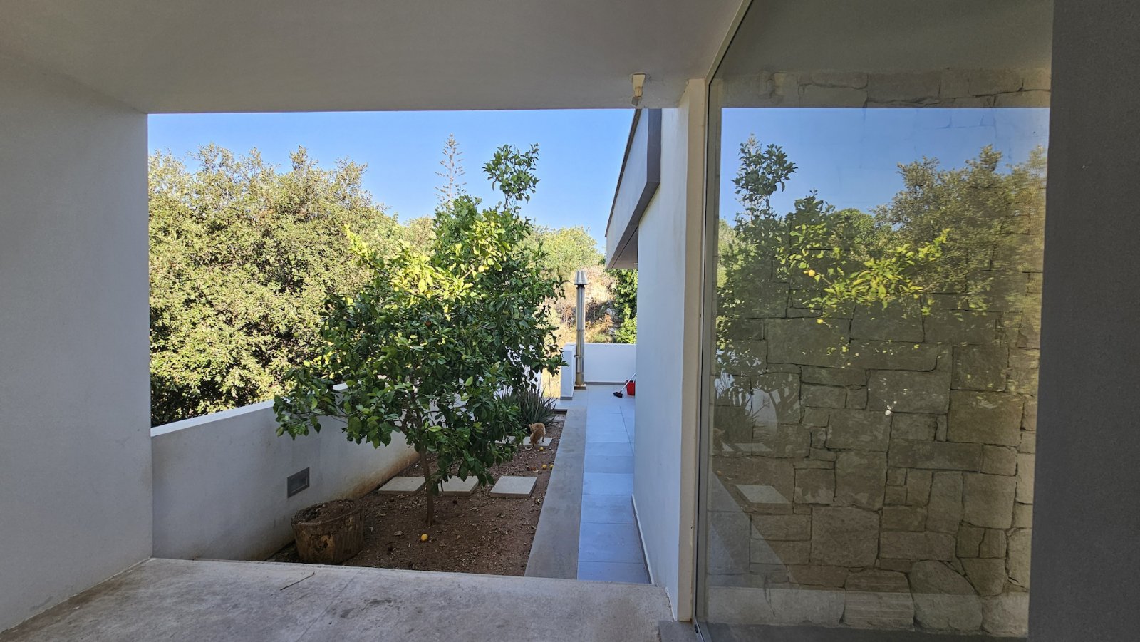 Modern 5-Bedroom Villa for Sale in Konia, Paphos – Ideal Investment in Cyprus
Discover this exceptional villa for sale in Konia, Paphos, offering the