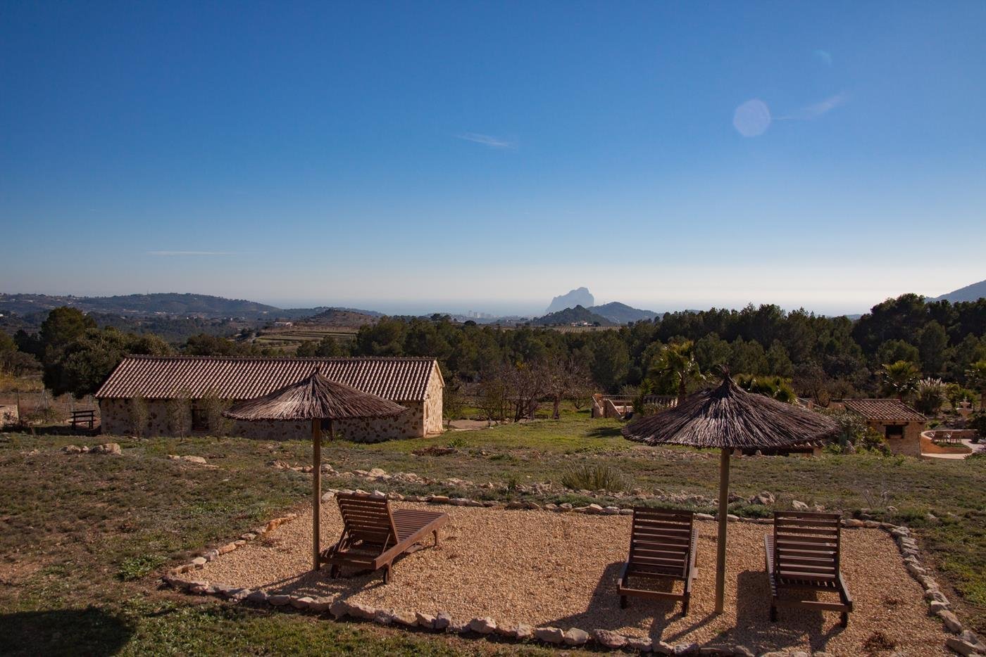 Naturparadies mit Panoramablick: Rustikale Finca mit traumhafter Bergkulisse und privaten Entspannungszonen Naturparadies mit Panoramablick: Rustikale Finca mit traumhafter Bergkulisse und privaten Entspannungszonen