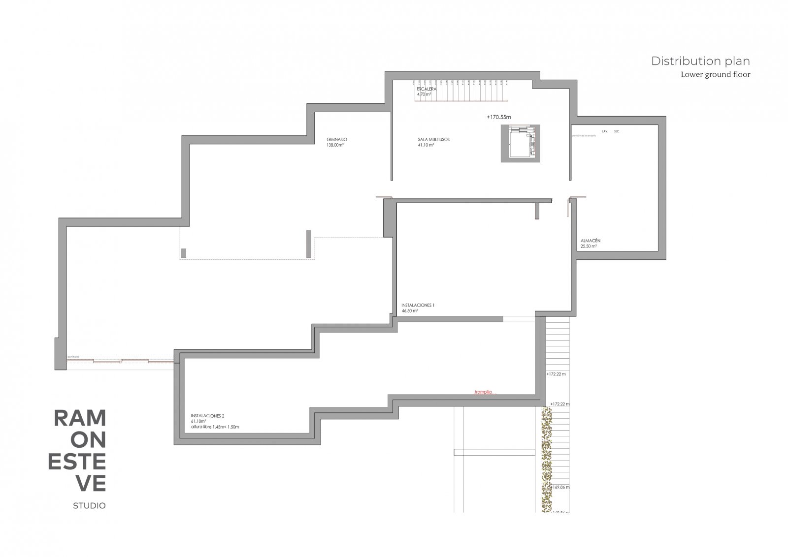 Durchdachte Raumaufteilung: Multifunktionales Untergeschoss mit optimaler Flächennutzung und flexiblen Installationszonen Durchdachte Raumaufteilung: Multifunktionales Untergeschoss mit optimaler Flächennutzung und flexiblen Installationszonen